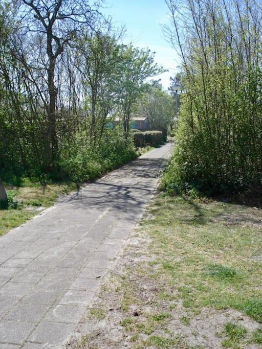 Strandhuisje Freek, 900 M Van Zee En Strand Калантсоог Екстериор снимка