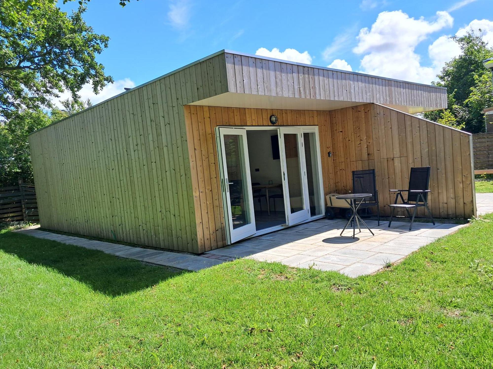 Strandhuisje Freek, 900 M Van Zee En Strand Калантсоог Екстериор снимка